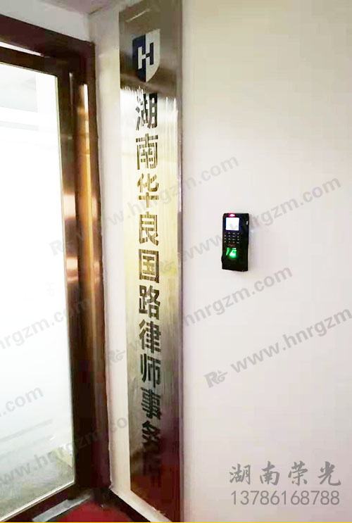 �L(zh��ng)ɳ���P䓘�(bi��o)��