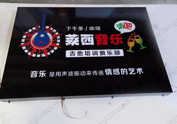 �Lɳ�U�՘�(bi��o)��