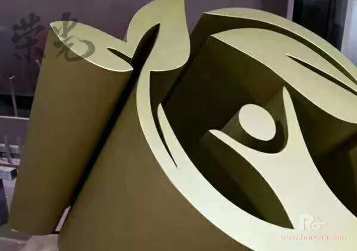 �Lɳ���S��