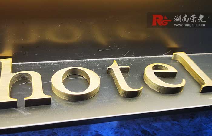 �L(zh��ng)ɳ���w������